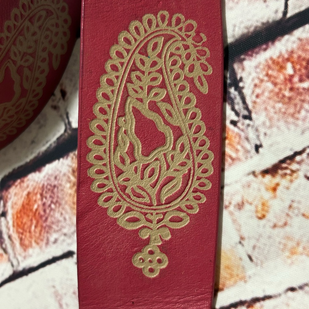 Pink and Paisley Leather Belt Size Large - Picture 3 of 5